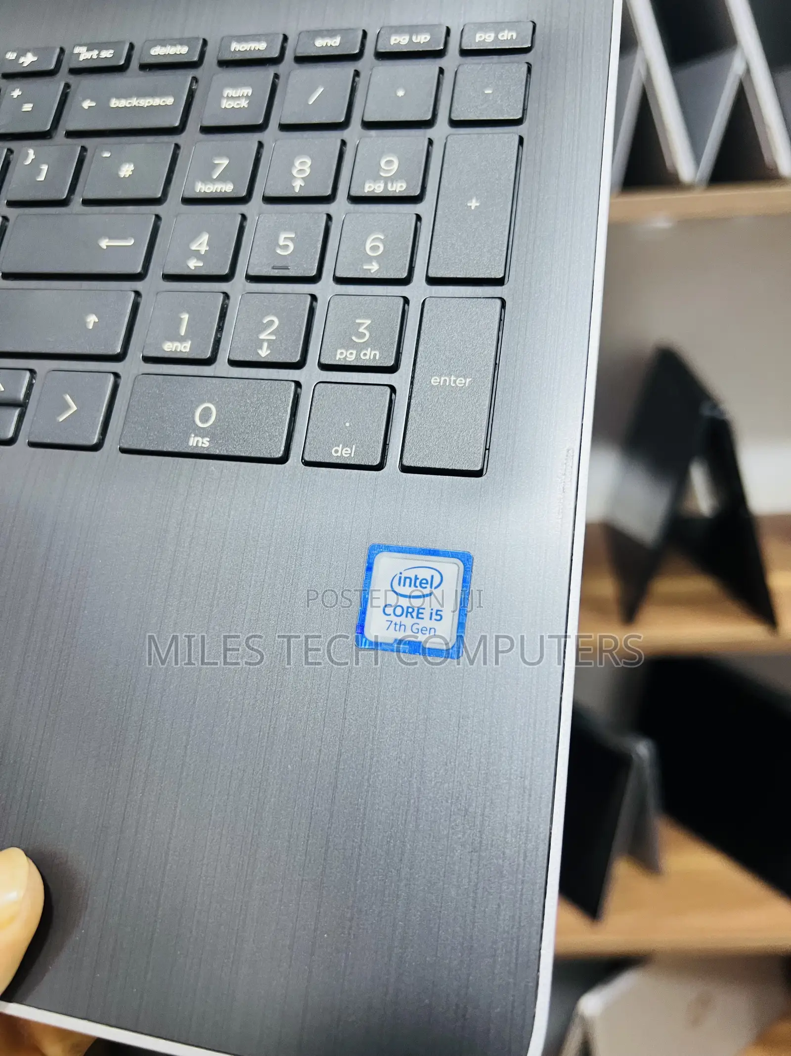 Laptop HP 15-da2933nia 8GB Intel Core i5 HDD 1T
