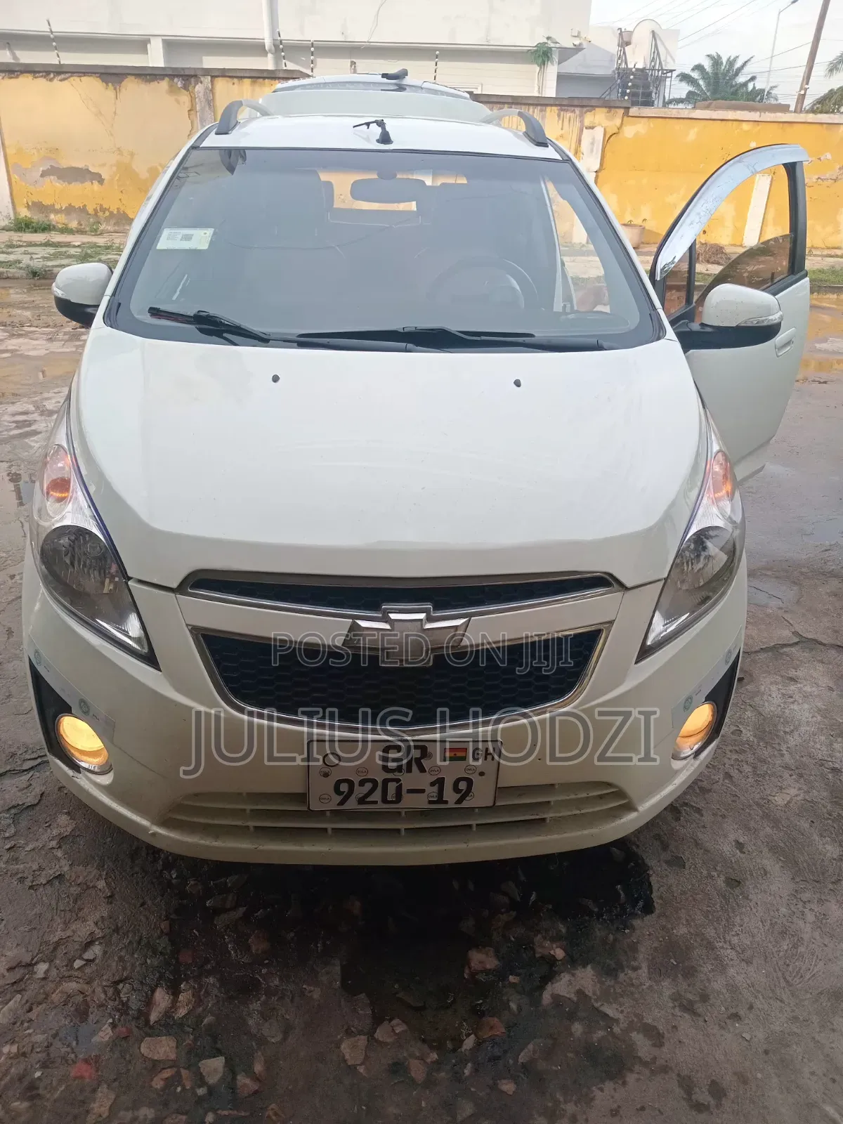 Chevrolet Spark 2012 White
