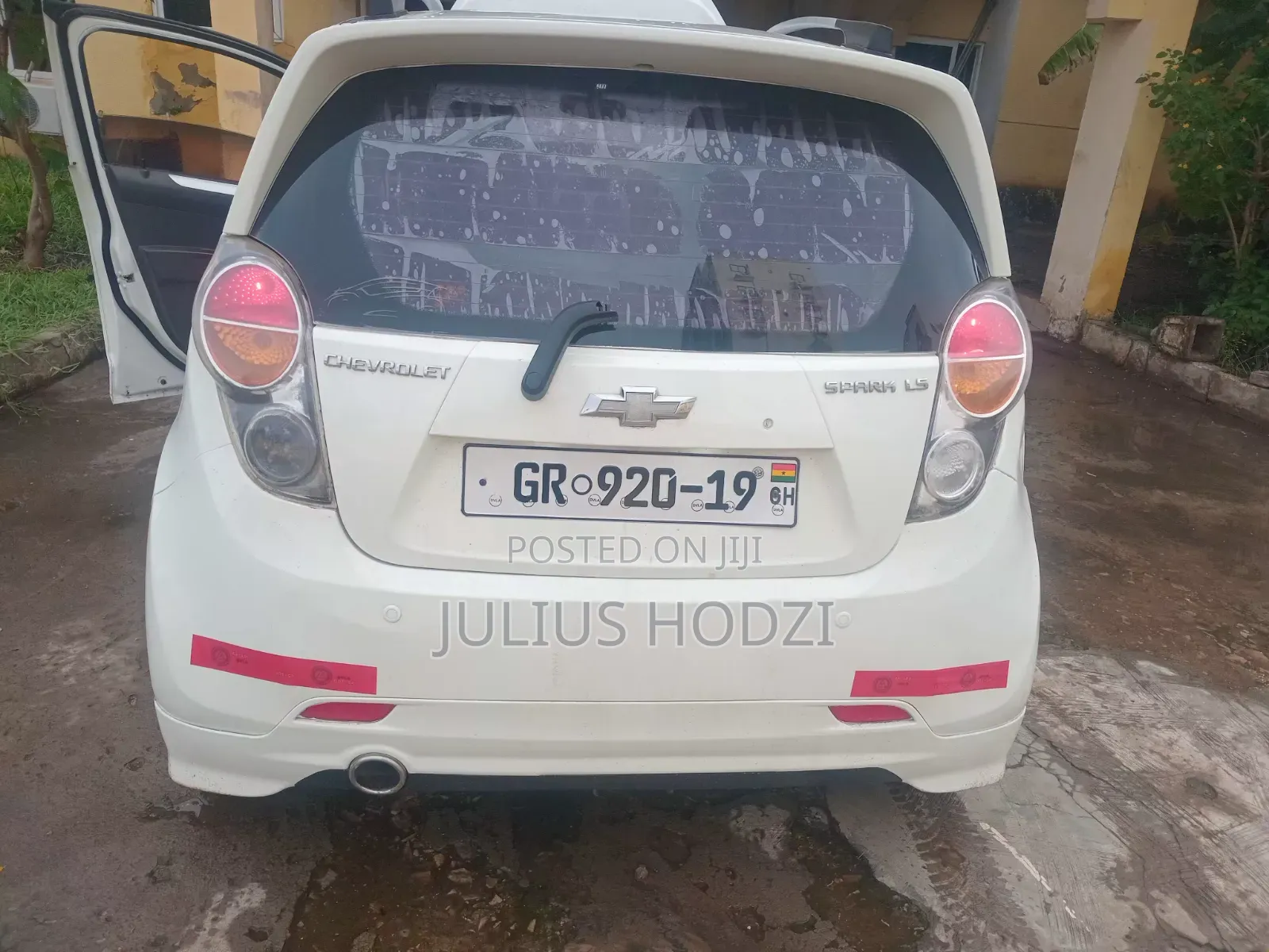 Chevrolet Spark 2012 White