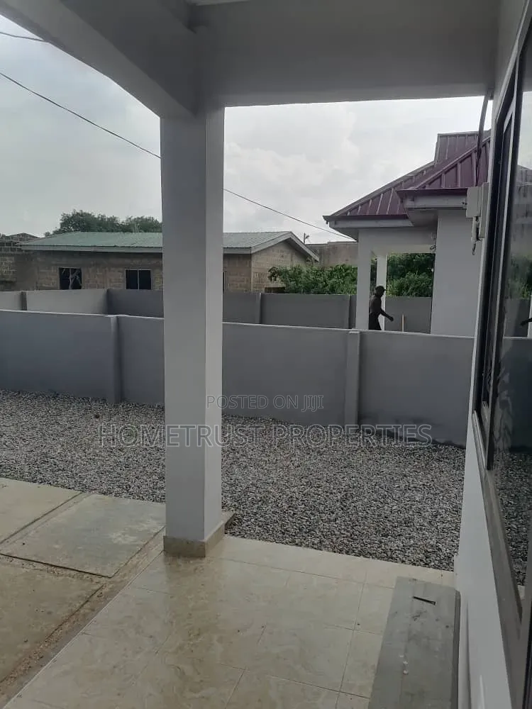 2bdrm House in Amasaman Pobimen for rent