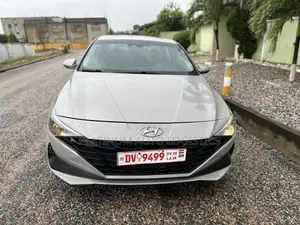 Hyundai Elantra 2021