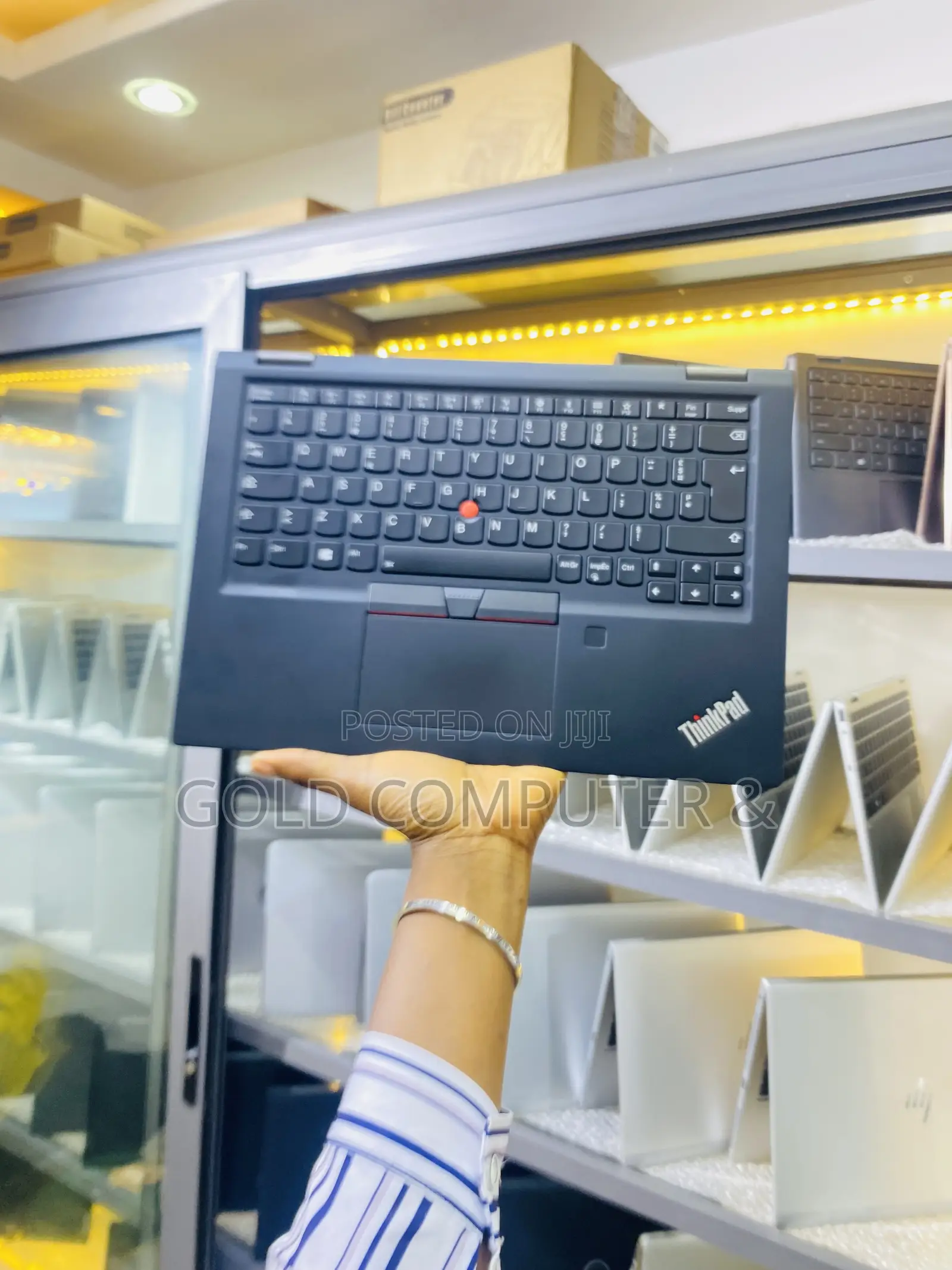 Laptop Lenovo ThinkPad X390 Yoga 8GB Intel Core i5 SSD 256GB