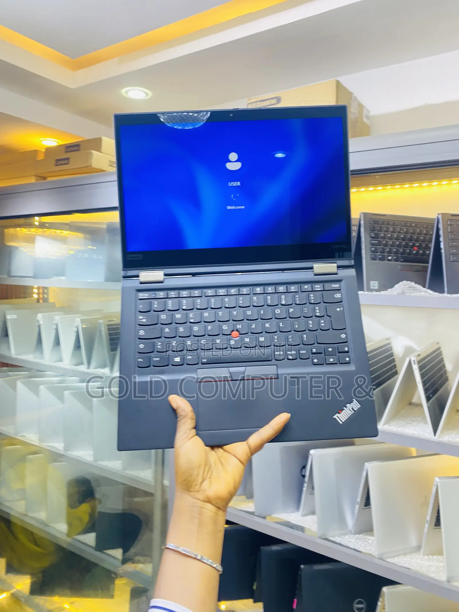Laptop Lenovo ThinkPad X390 Yoga 8GB Intel Core i5 SSD 256GB