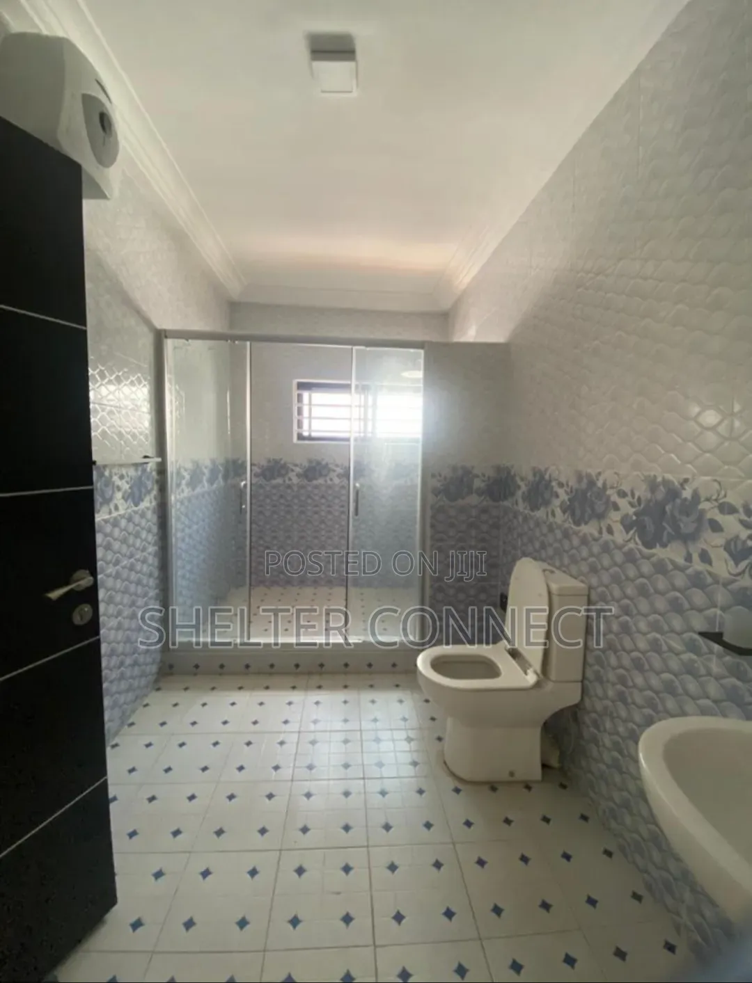 4bdrm Duplex in East Legon Hills, School Junction for rent