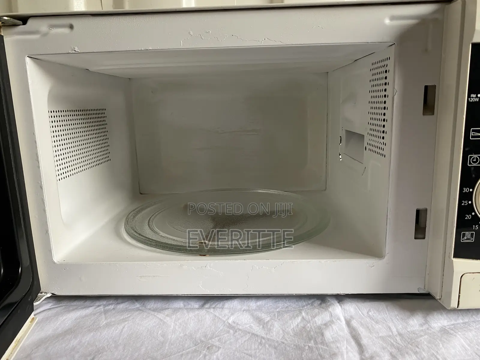 Severin 20l 700w Microwave | 230v German Brand |