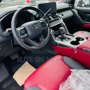 New Toyota Land Cruiser LC300 2025 Black