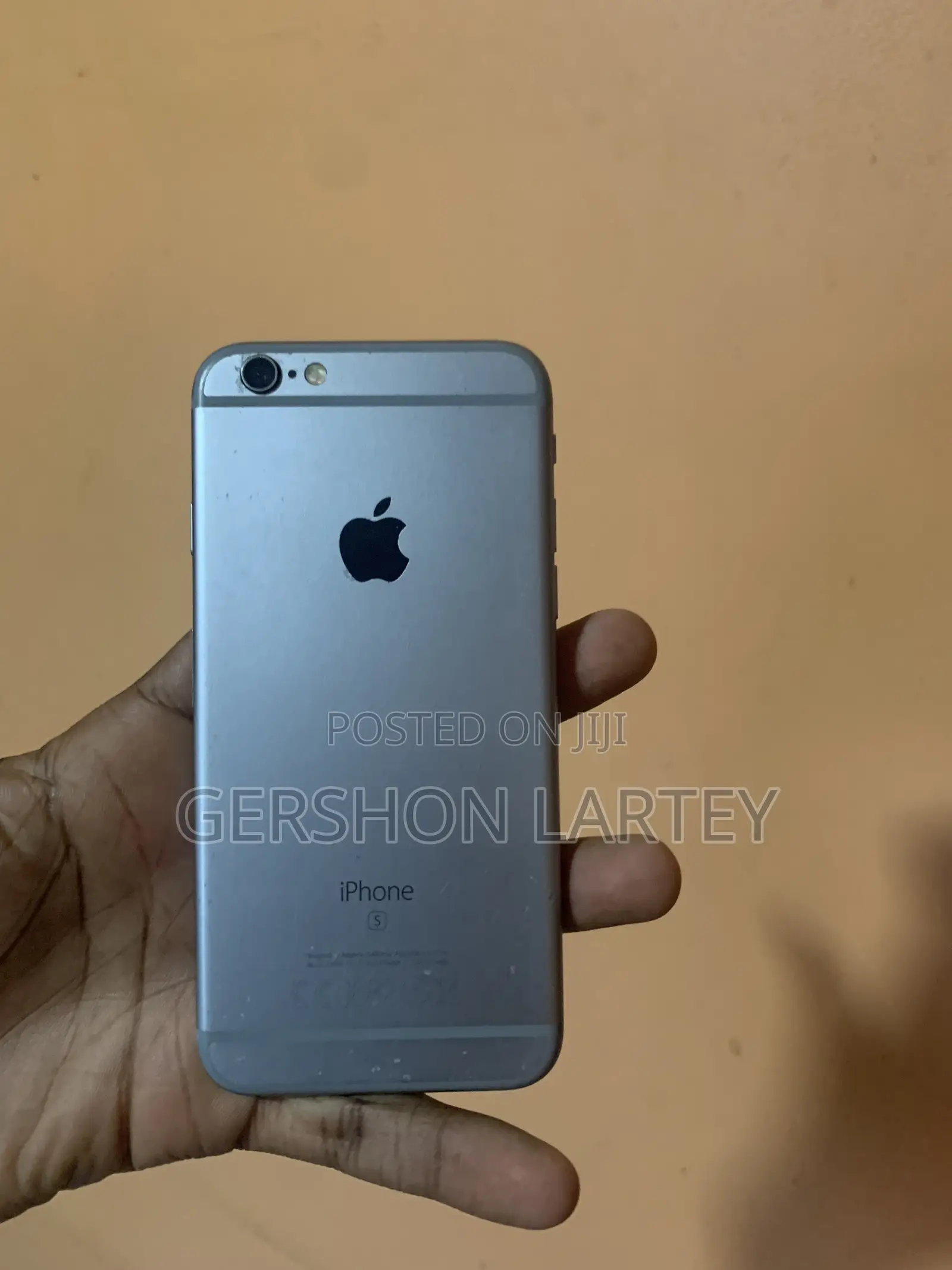 Apple iPhone 6s 32 GB Gray