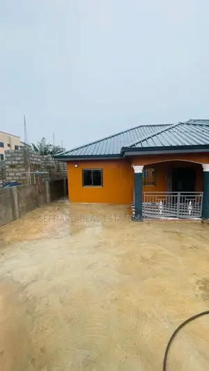 4bdrm House in Sefdard Properties, Pokuase for rent