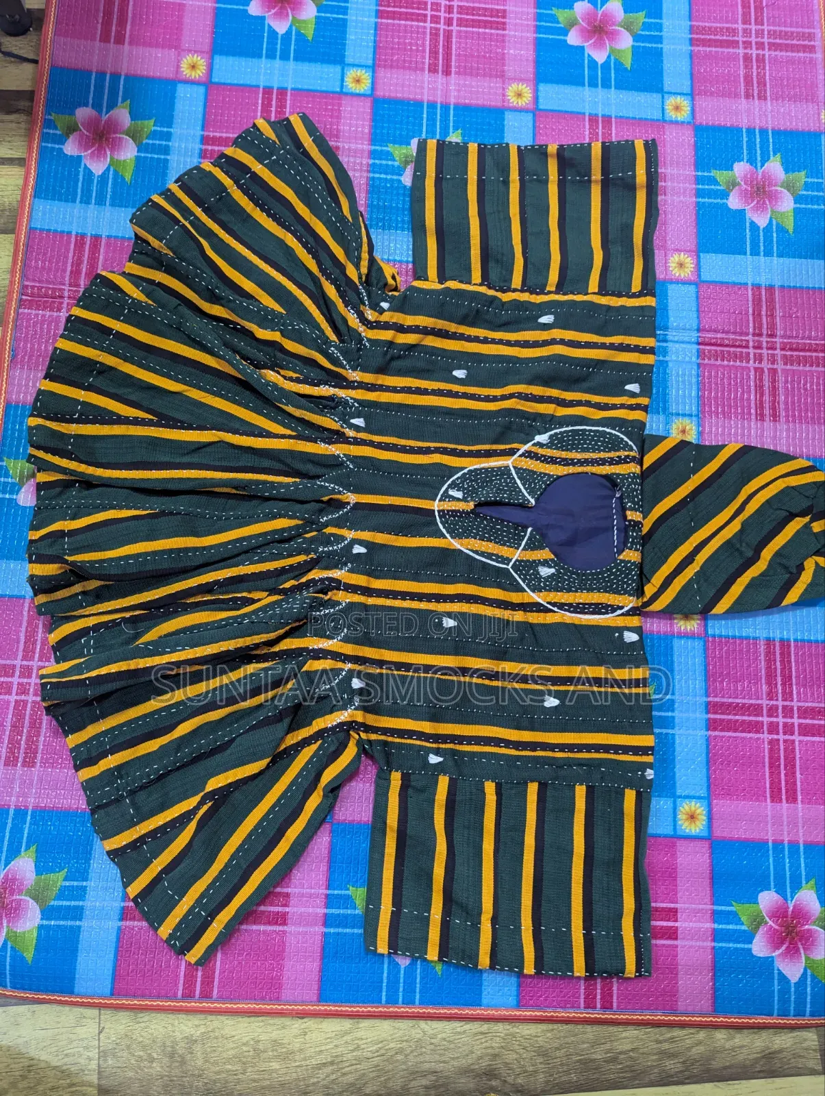 Suntaa Smocks