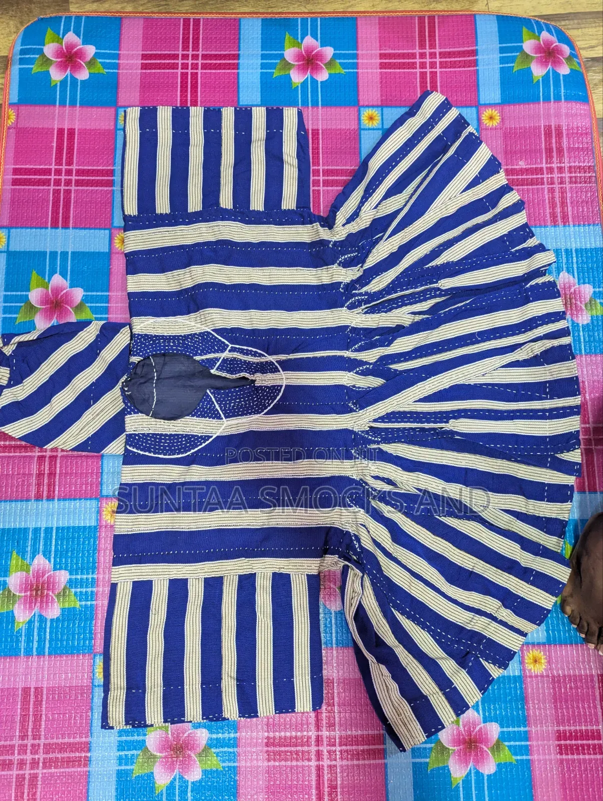 Suntaa Smocks