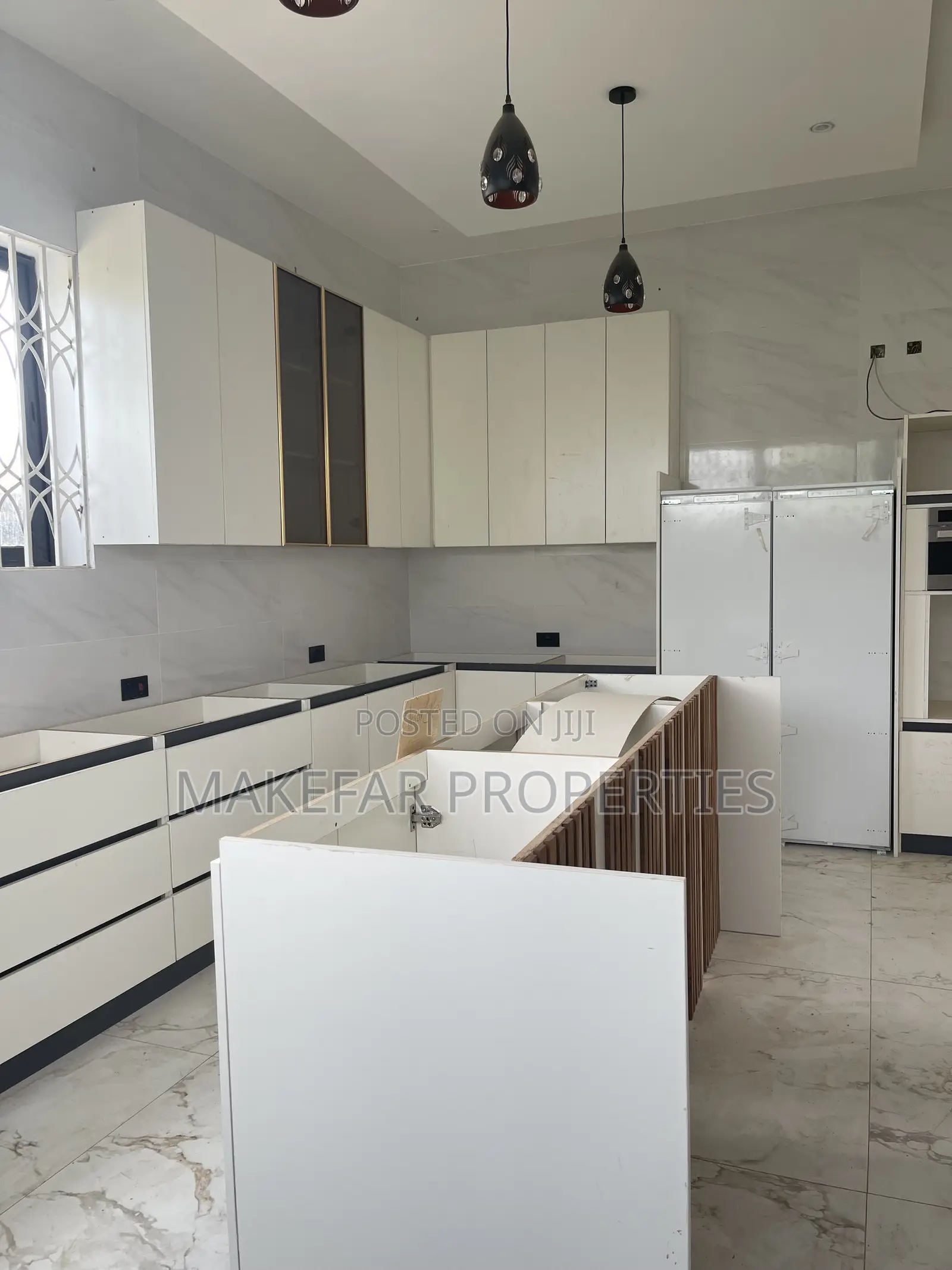 4bdrm House in Ashaley Botwe for sale
