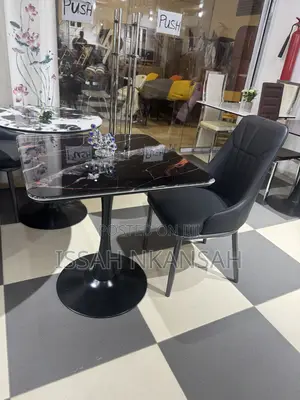 Executive Chair and Table