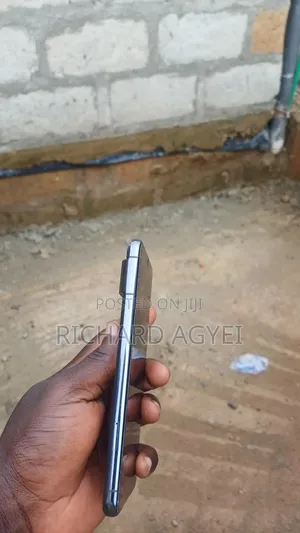 Google Pixel 8 Pro 128 GB Black