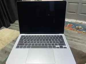 Laptop Apple MacBook Air 2025 M4 16GB