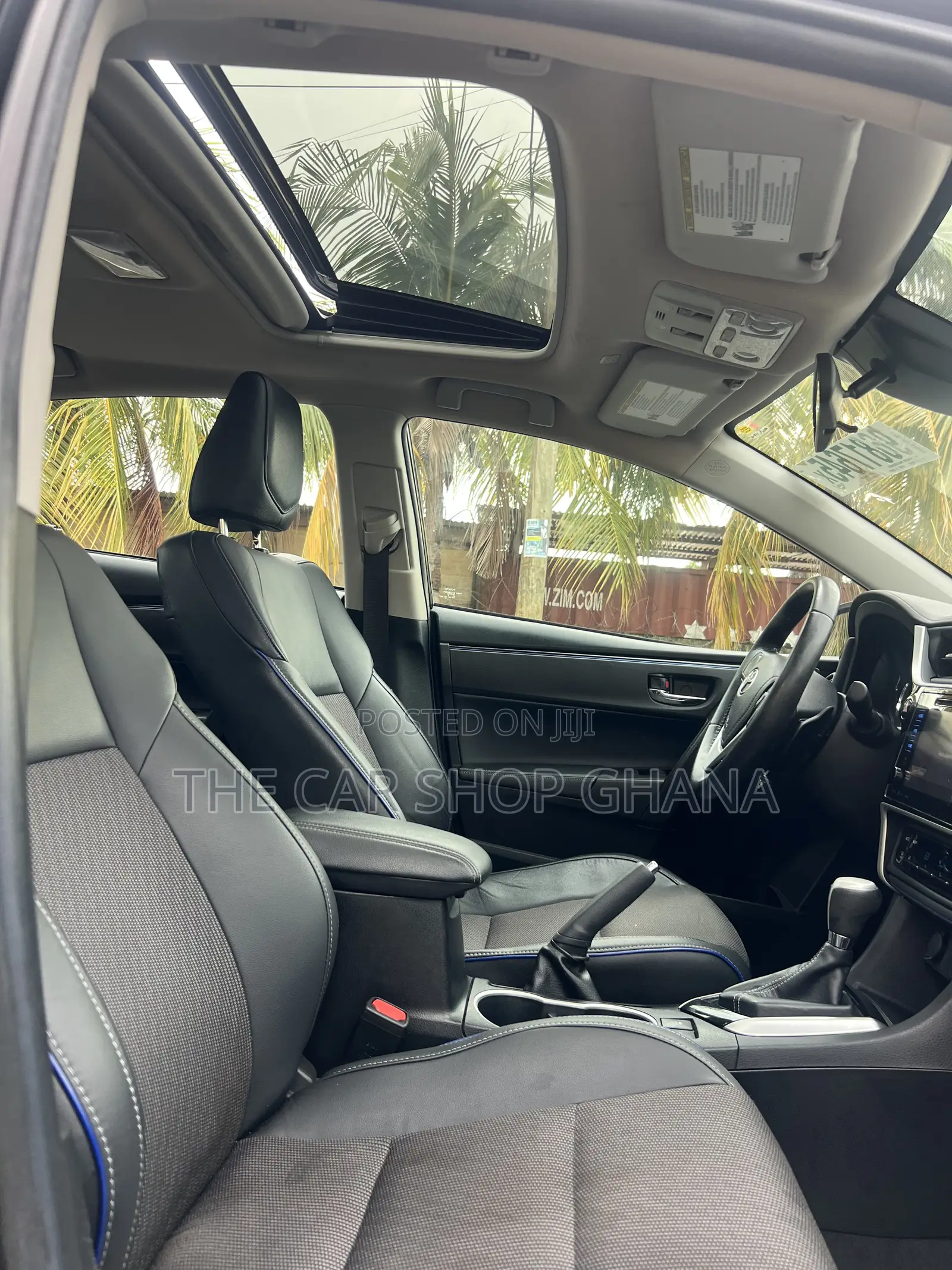 Toyota Corolla XSE (1.8L 4cyl 2A) 2019 Black
