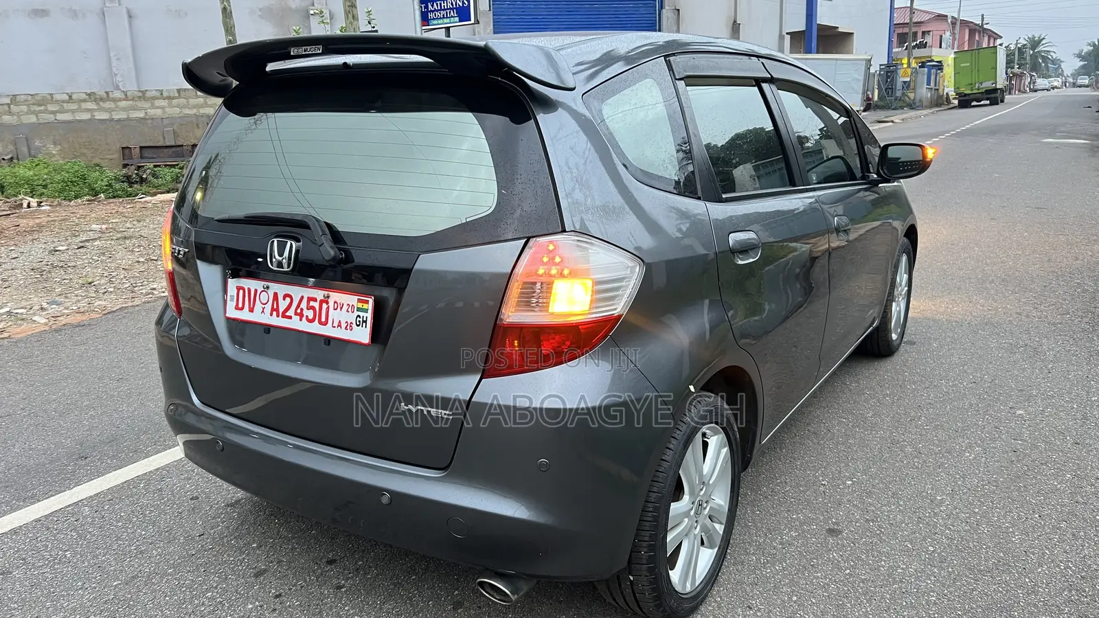 Honda Fit Automatic 2010 Gray