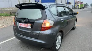 Honda Fit Automatic 2010 Gray