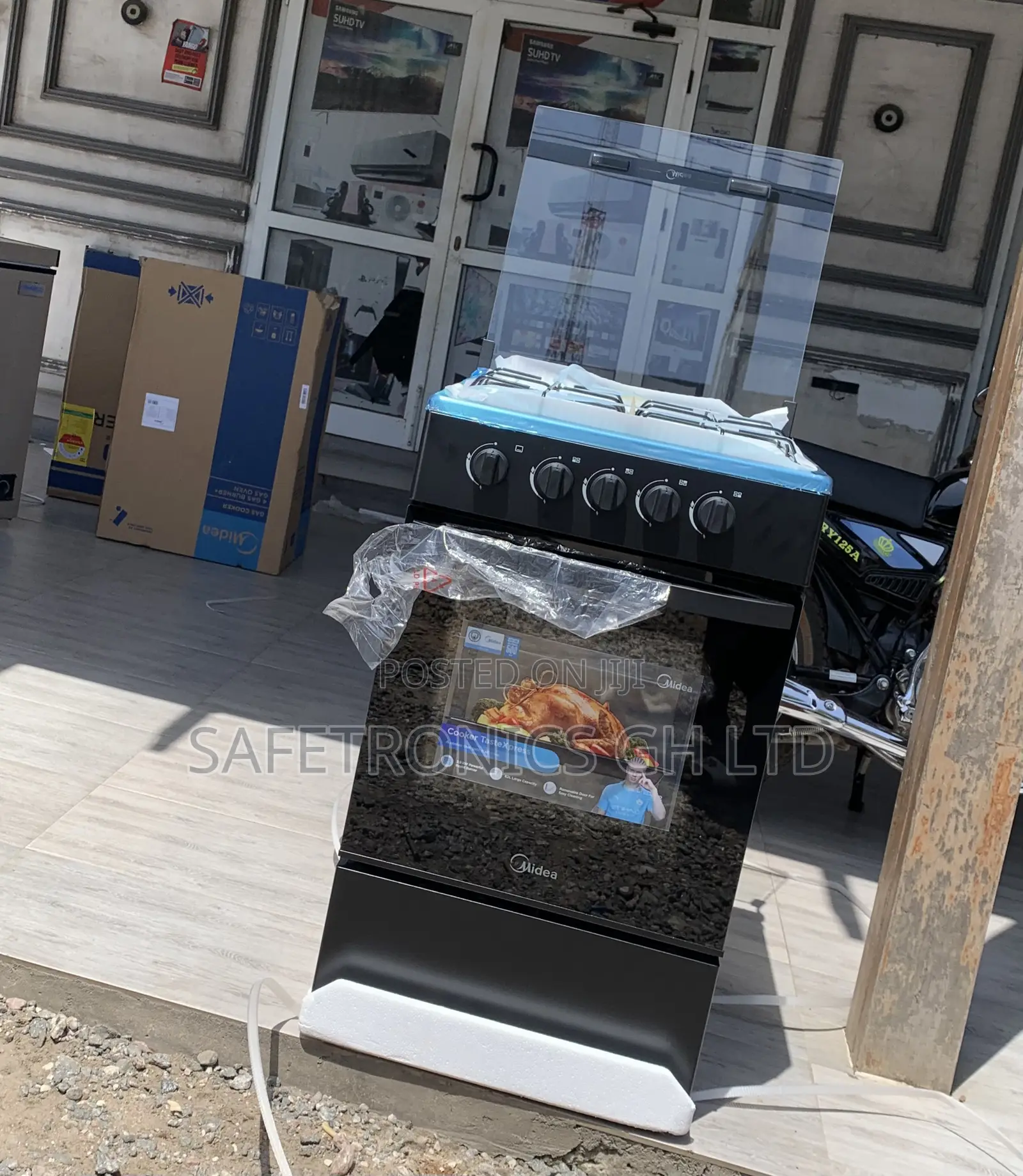 Exclusive Black Midea 4 Burner Gas Cooker