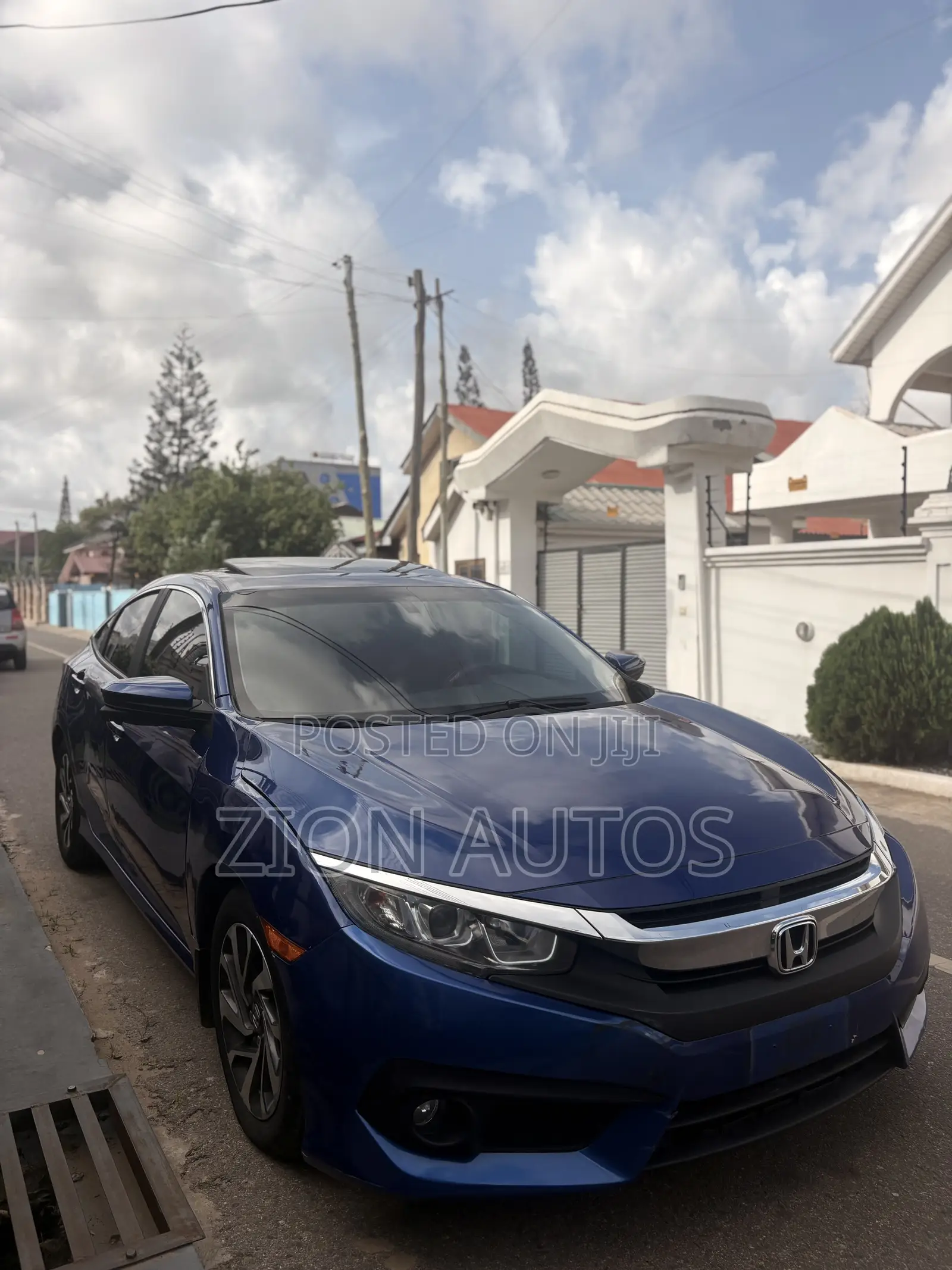 Honda Civic EX 4dr Sedan (2.0L 4cyl) 2017 Blue