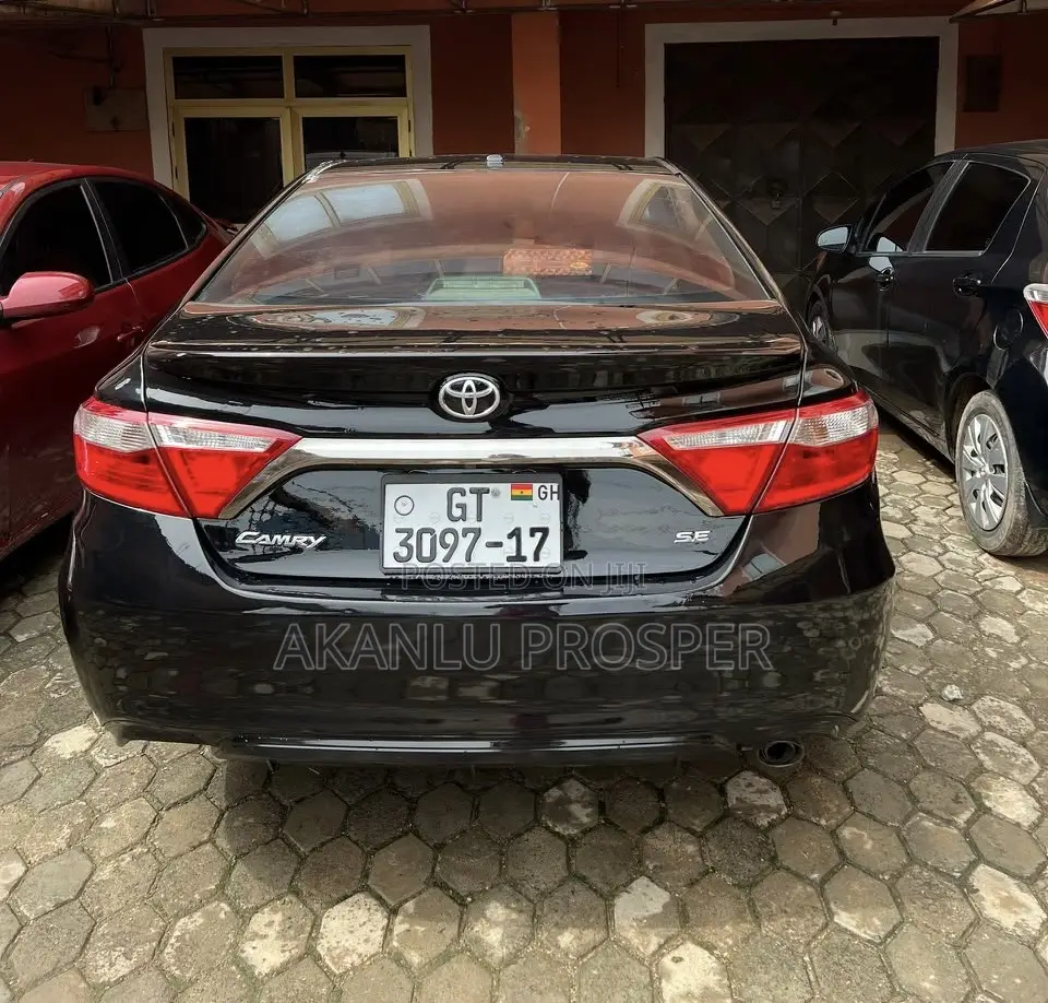 Toyota Camry 2016 Black