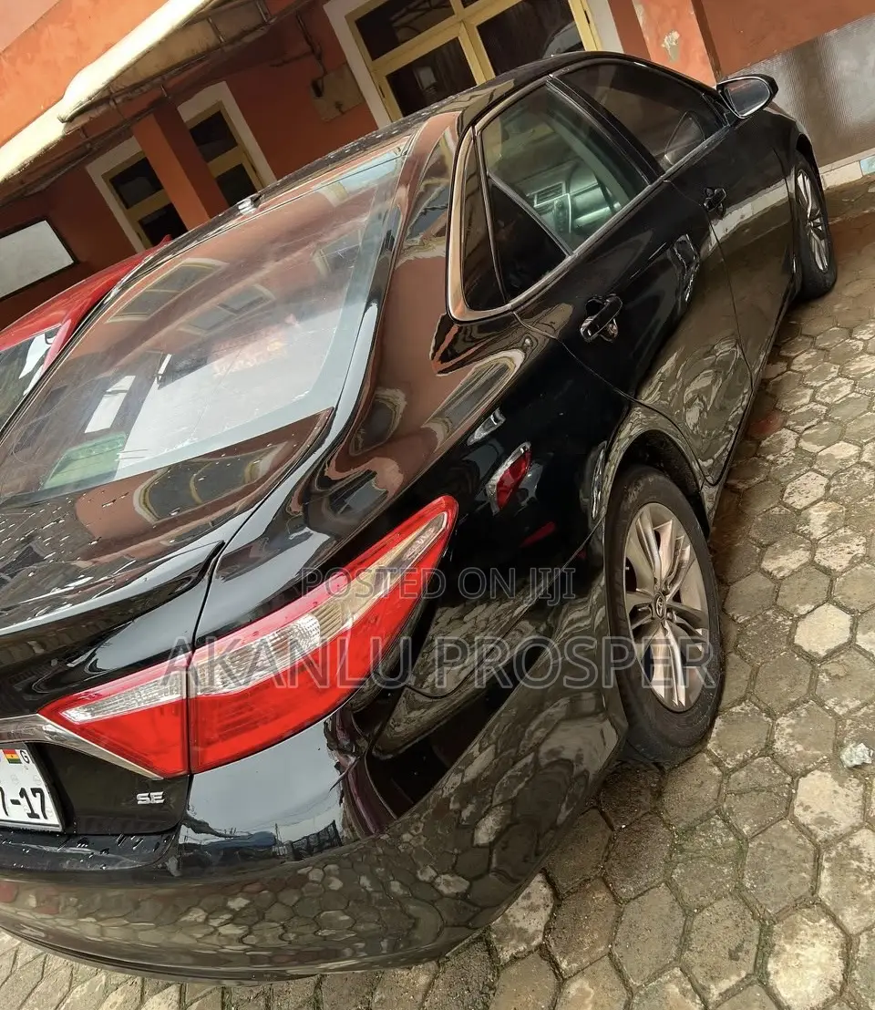 Toyota Camry 2016 Black