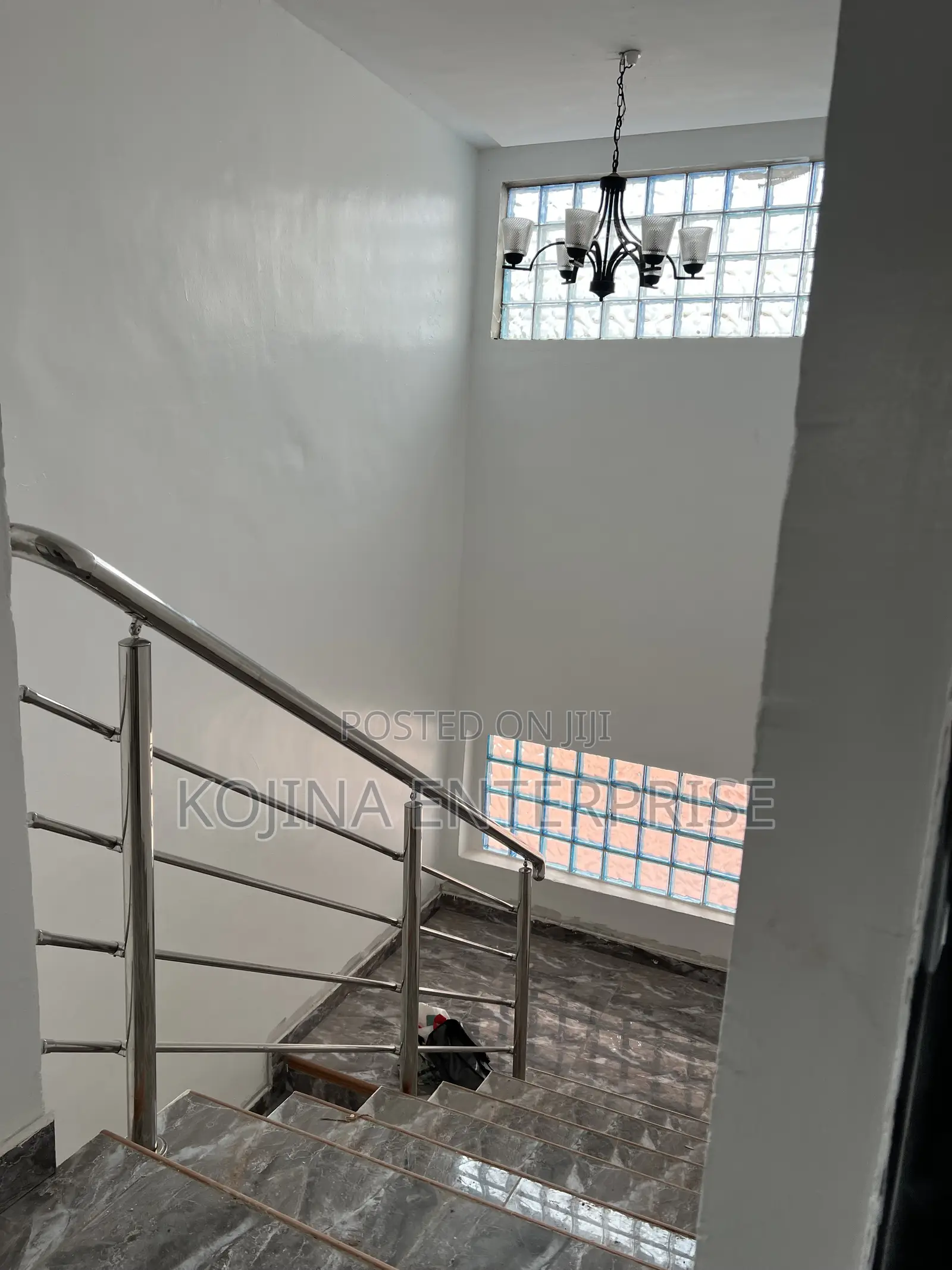 4bdrm Townhouse/Terrace in Daban New Site, Kumasi Metropolitan for sale