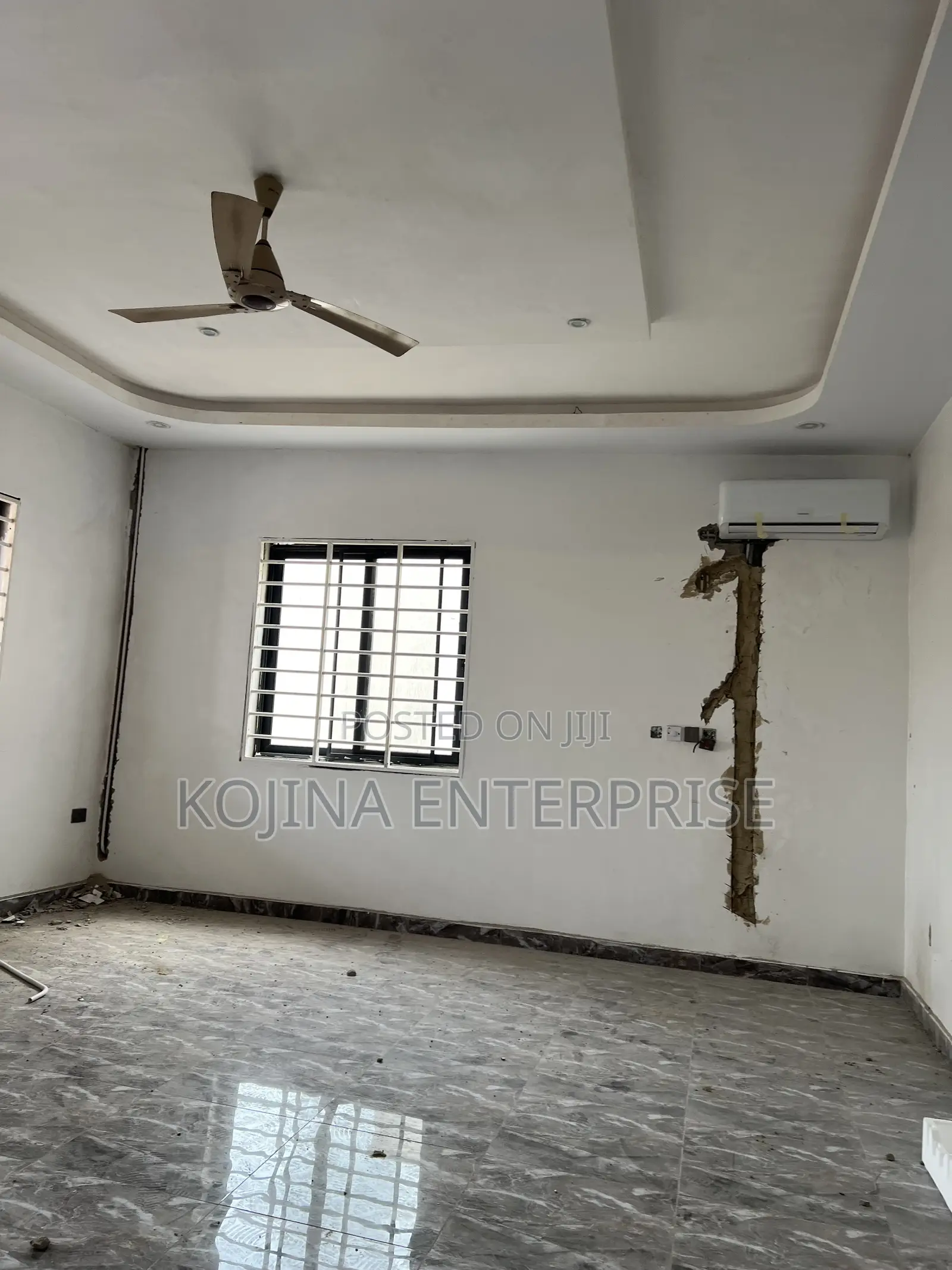 4bdrm Townhouse/Terrace in Daban New Site, Kumasi Metropolitan for sale