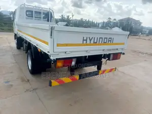 Hyundai Hd65 Gold 3.9l Diesel Flatbed Truck 6ton Capacity | for Sale