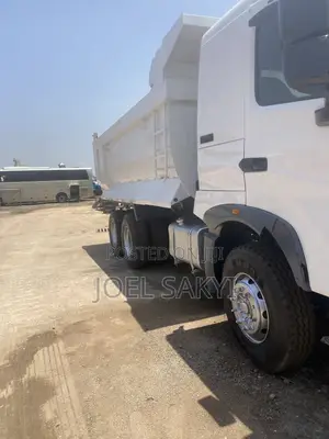 Tipper Truck For Rent