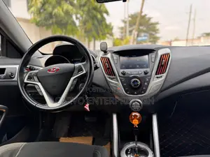 Hyundai Veloster 2017 Blue