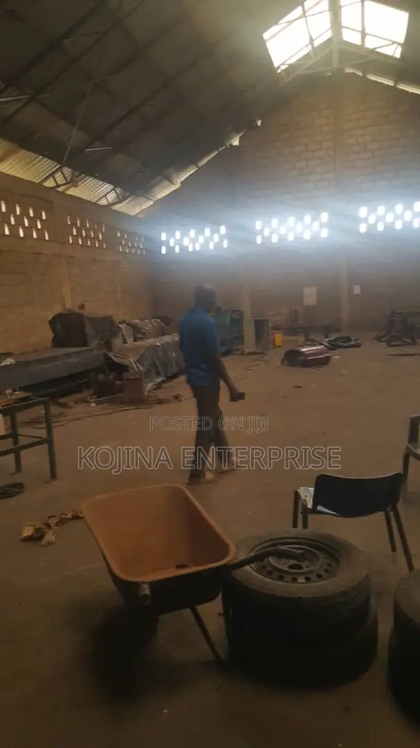 Commercial Warehouse Property for Sale – Sokoban Wood