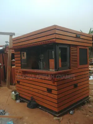 Modern 7×6ft Portable Wooden Shop -Movable Unit