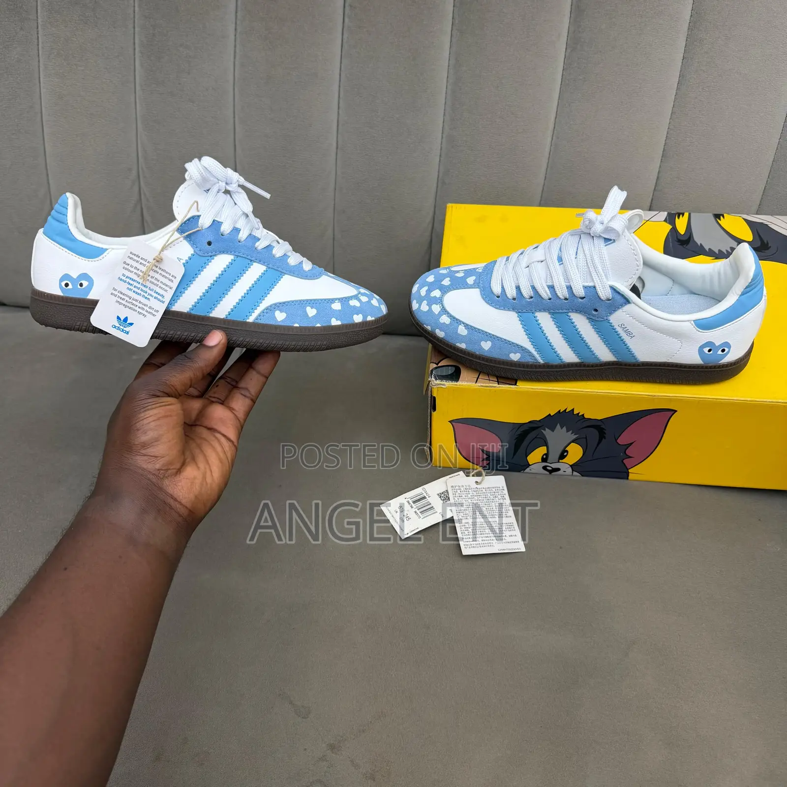 Adidas Samba Sky Blue and White Color Scheme Sneakers (Loc: Adum Ksi)