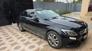 Mercedes-Benz C300 Luxury 4matic Sedan AWD (2.0L 4cyl 7A) 2017 Black