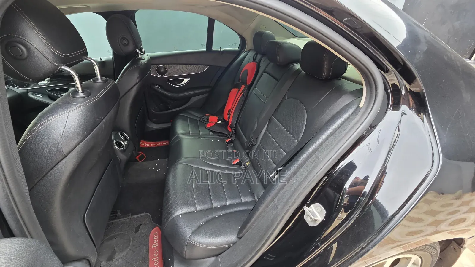 Mercedes-Benz C300 Luxury 4matic Sedan AWD (2.0L 4cyl 7A) 2017 Black