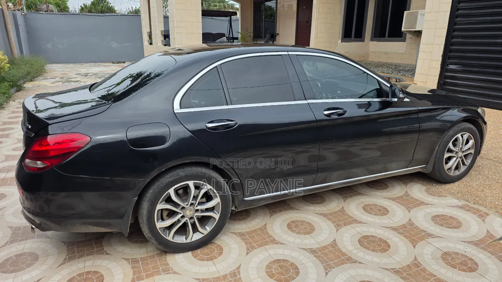 Mercedes-Benz C300 Luxury 4matic Sedan AWD (2.0L 4cyl 7A) 2017 Black