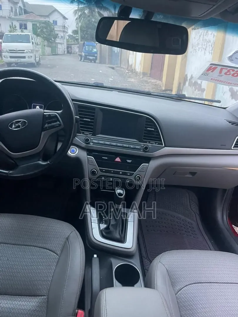 Hyundai Elantra 2017 Red