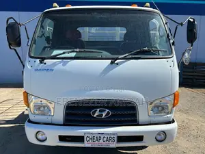 Hyundai Hd65 Gold 3.9l Diesel Flatbed Truck 6ton Capacity | for Sale