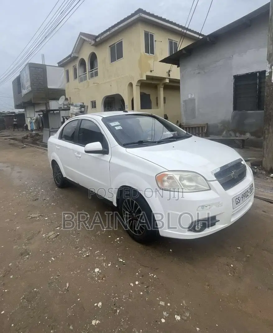 Chevrolet Aveo 2011 White