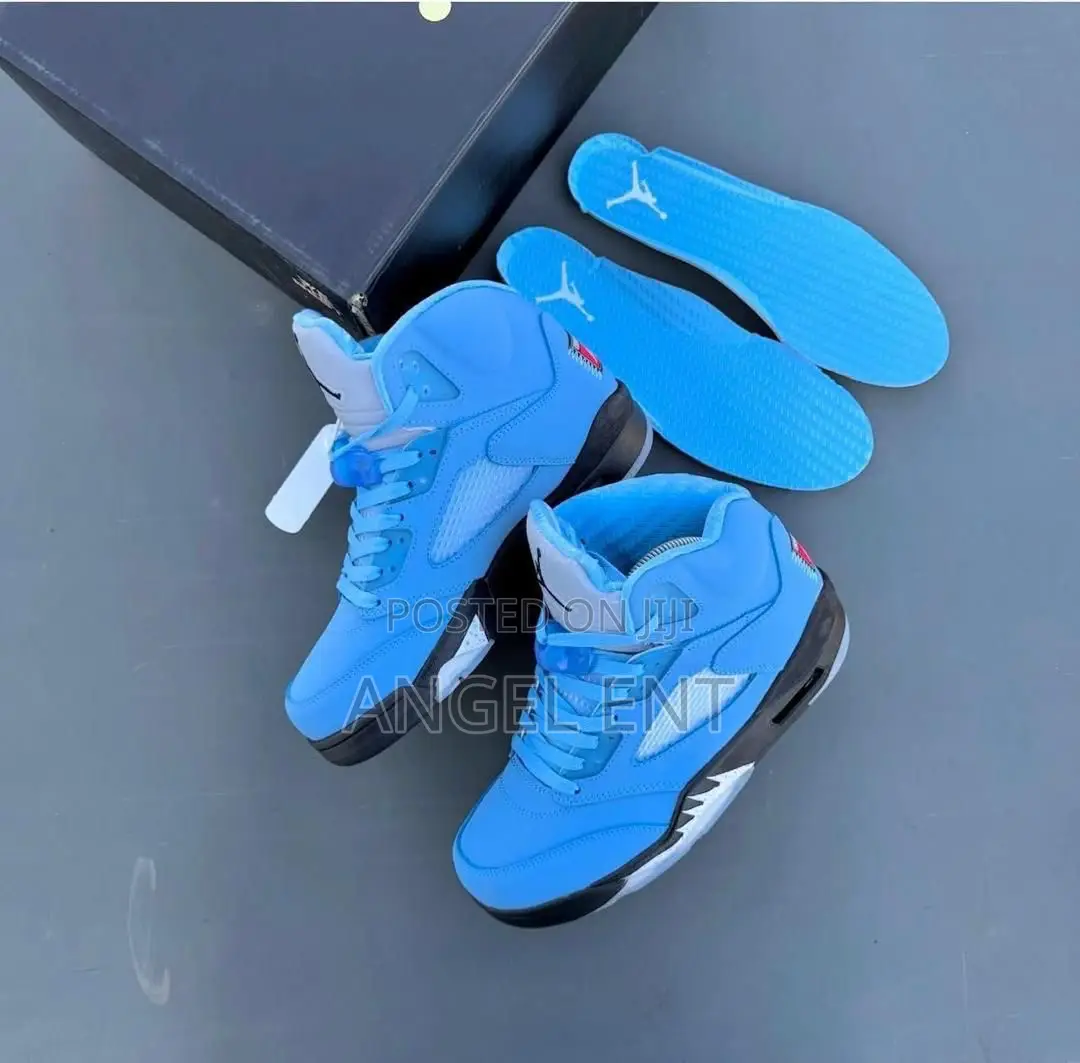 Nike Air Jordan 5 Retro Se "Unc" Sneakers Available (Loc: Adum Kumasi)