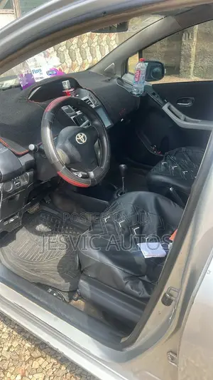 Toyota Vitz Three Plugs