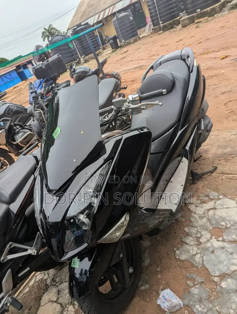 Yamaha Majesty 2015 Black