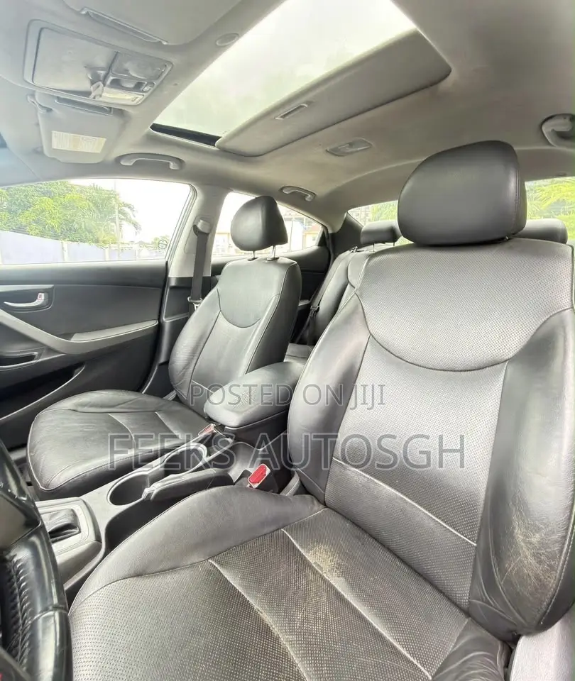 Hyundai Elantra Limited 4dr Sedan (1.8L 4cyl 6A) 2014 Gray