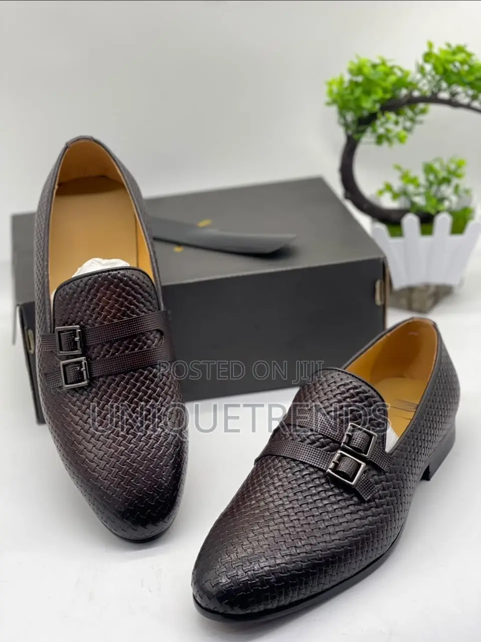 Executive Dior Leather Loafers (Brown)