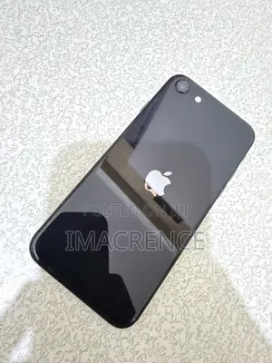 Apple iPhone SE (2020) 64 GB Black