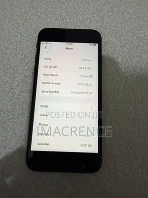 Apple iPhone SE (2020) 64 GB Black