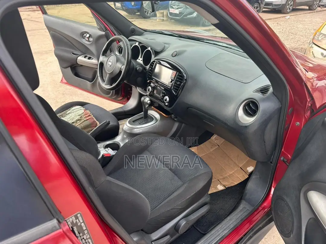 Nissan Juke SL 4dr Hatchback AWD (1.6L 4cyl Turbo CVT) 2015 Red