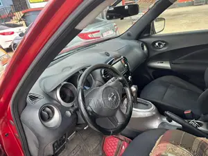 Nissan Juke SL 4dr Hatchback AWD (1.6L 4cyl Turbo CVT) 2015 Red