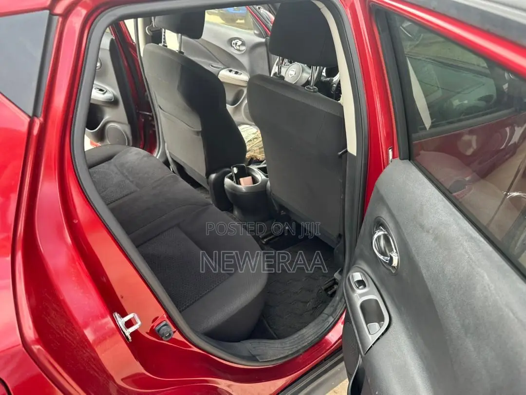Nissan Juke SL 4dr Hatchback AWD (1.6L 4cyl Turbo CVT) 2015 Red