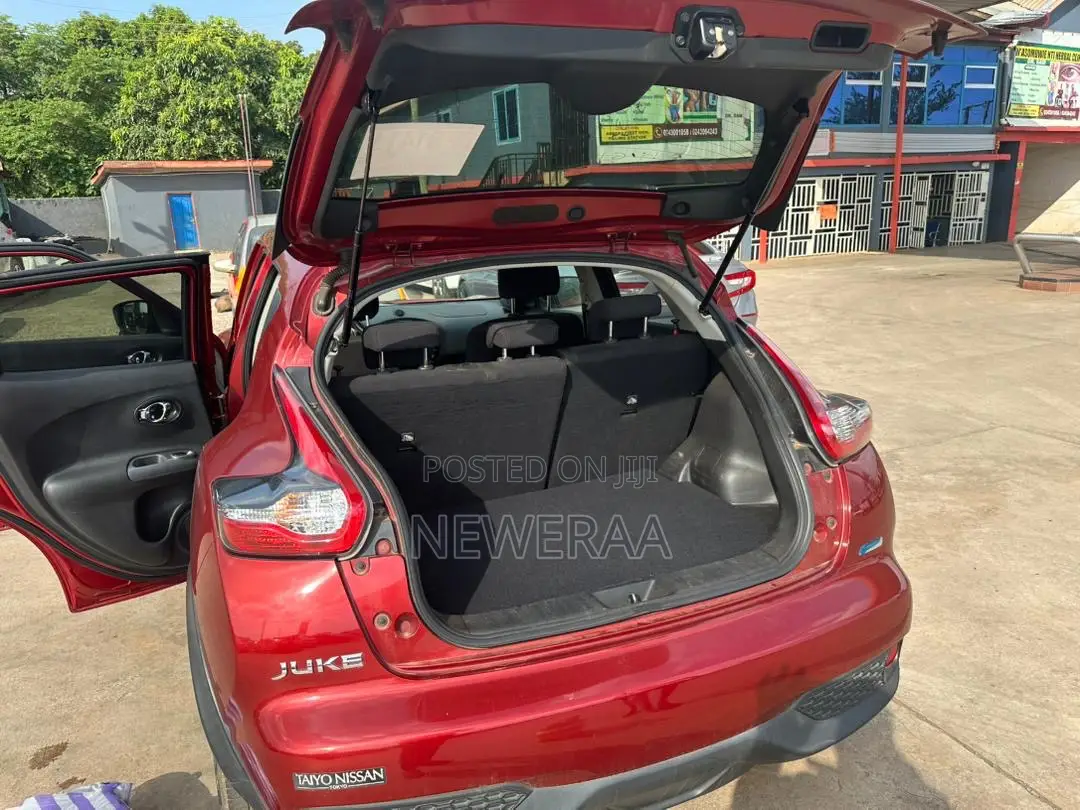 Nissan Juke SL 4dr Hatchback AWD (1.6L 4cyl Turbo CVT) 2015 Red